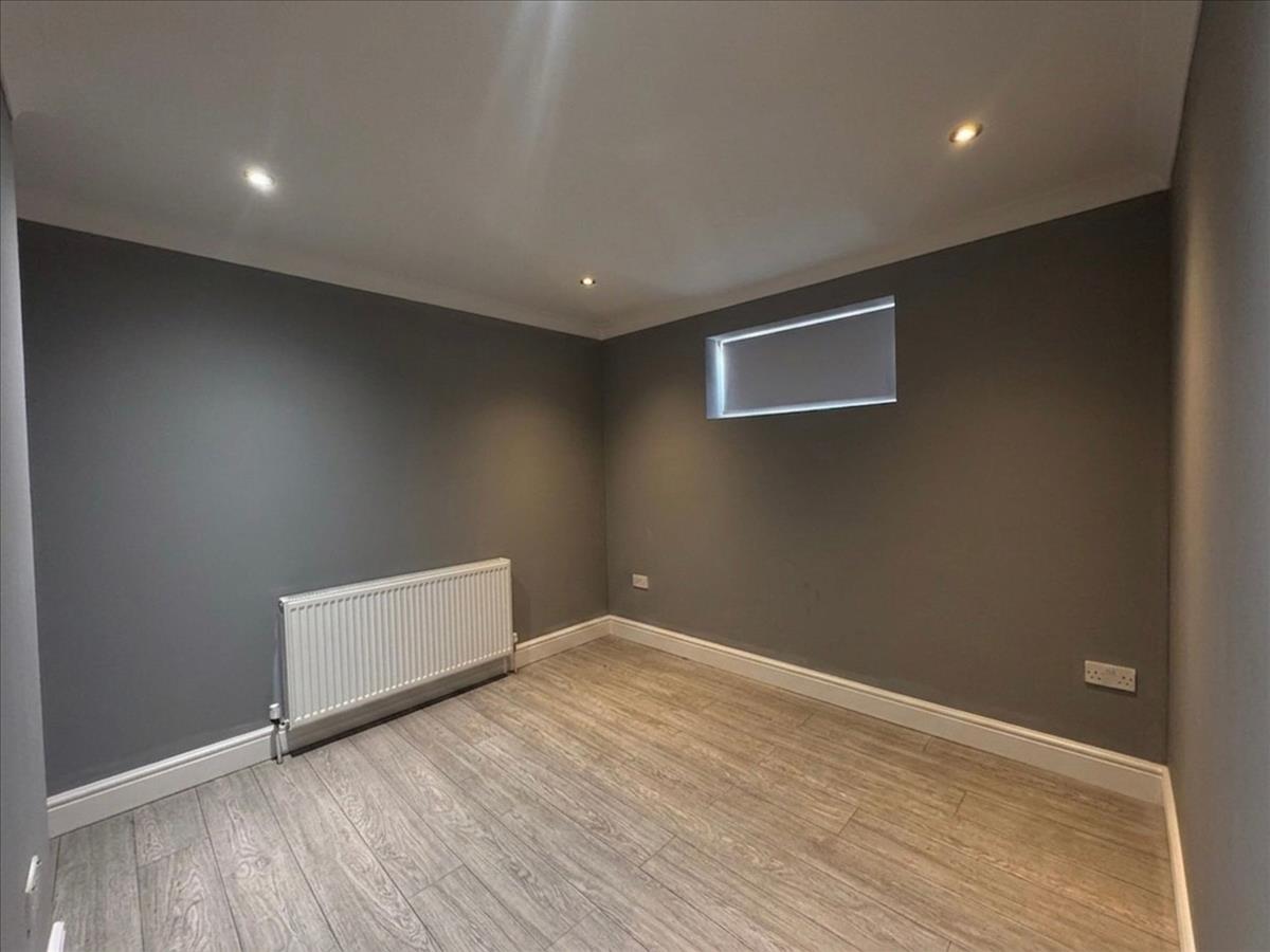 Property Image 5991e4e0-5820-464a-9701-39ff650cf92b