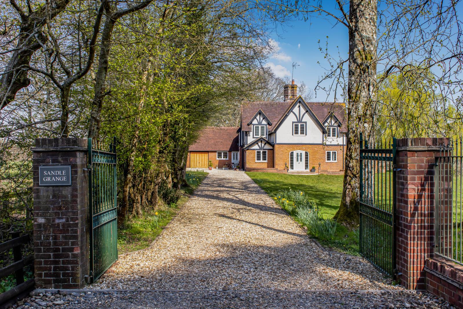 Property Image 59a7982c-c316-4f79-a252-6f855c0f617d