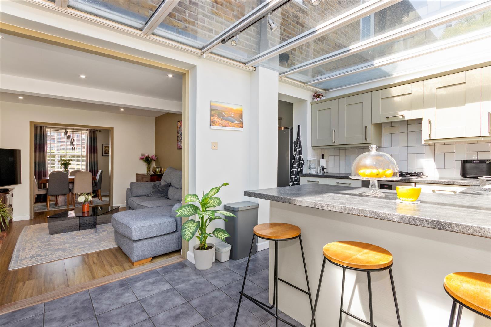 Property Image 59aaa19f-b463-435e-a597-0c85993a85cf