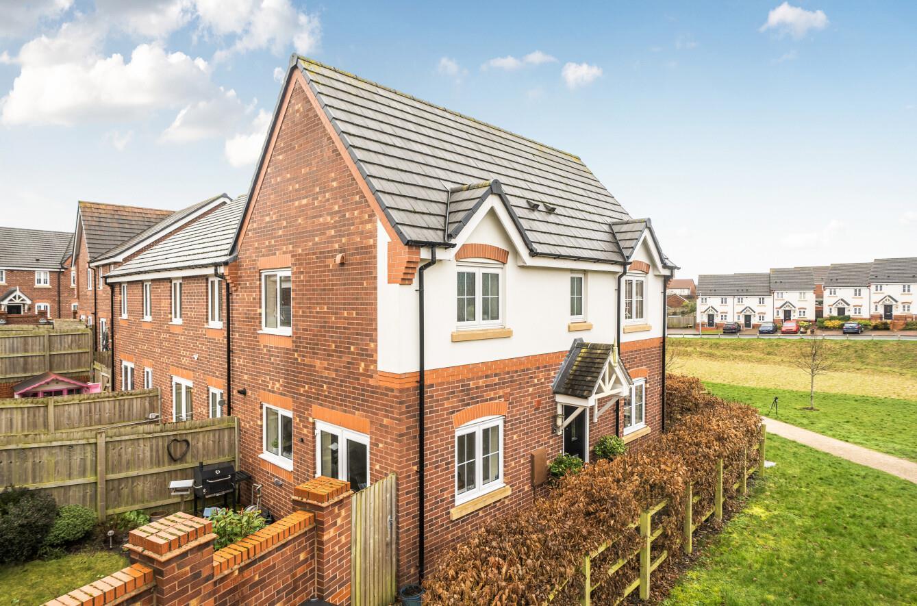 Property Image 59aeaaa0-a15c-47ba-9daf-843f943b7837