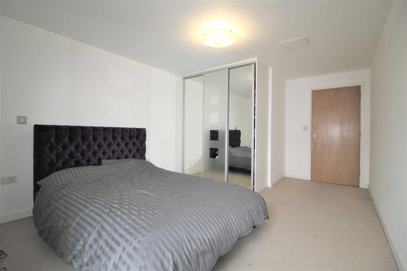 Property Image 59b0e440-a0c4-4c3b-9c51-52ce018d4e2c