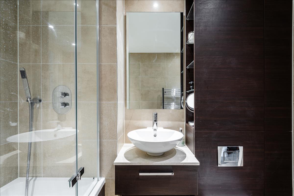 Property Image 59bd2bdd-58f8-45dc-82ed-a4d8b74555e4
