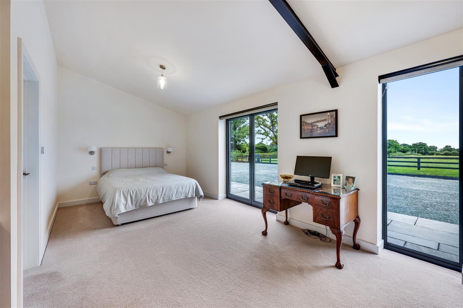Property Image 59cfadb3-069f-48da-8e3b-9eea7d600f6b