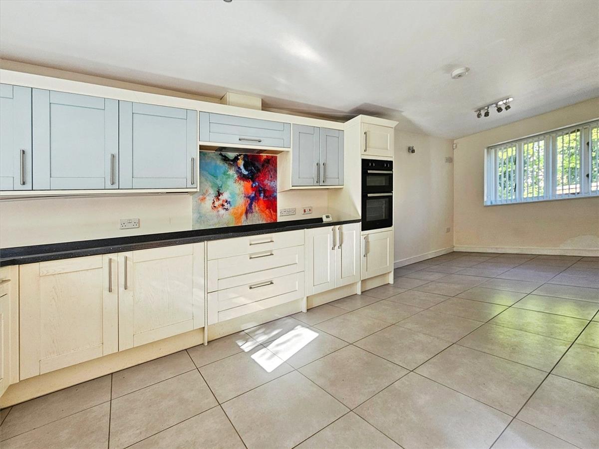 Property Image 59d034e4-843f-490c-be1b-b88b34bef421