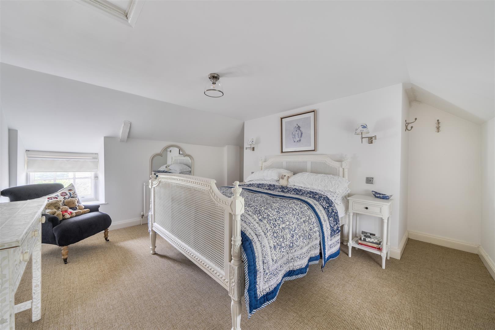 Property Image 59eb1fb2-63b9-467c-a1a7-63bbd310721e