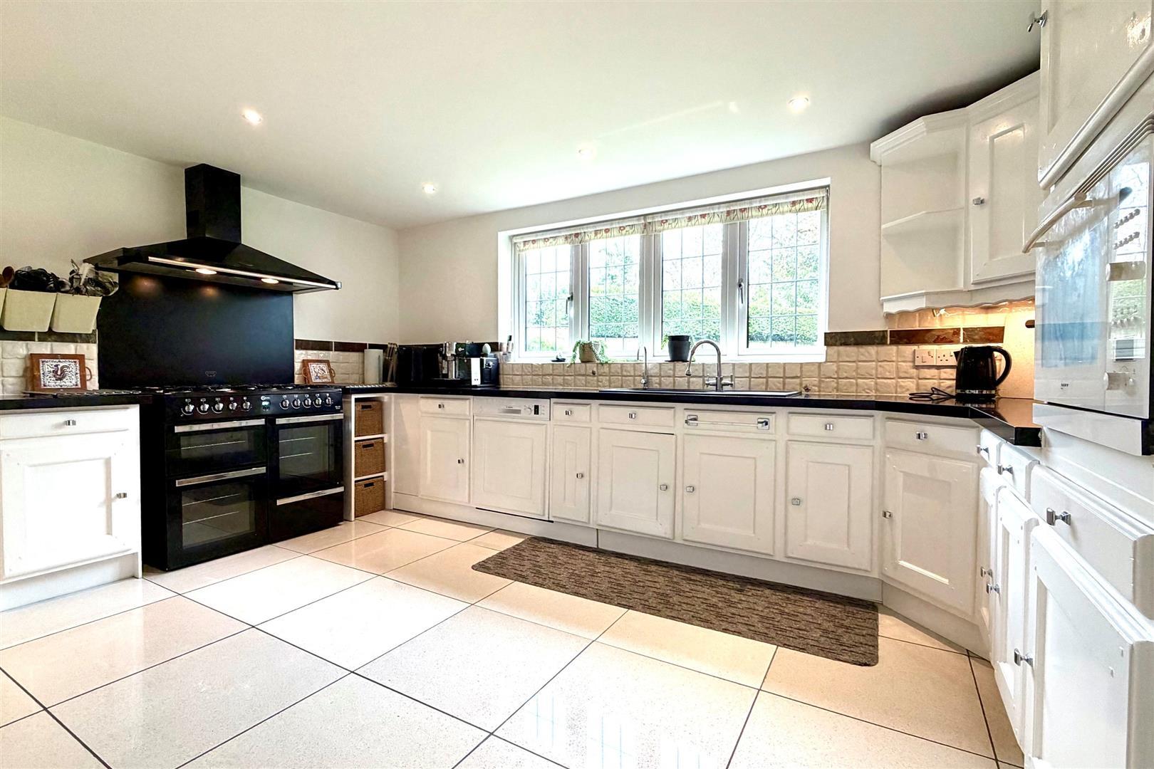 Property Image 5a09a75d-7298-45cf-a0a0-3049c8819af1