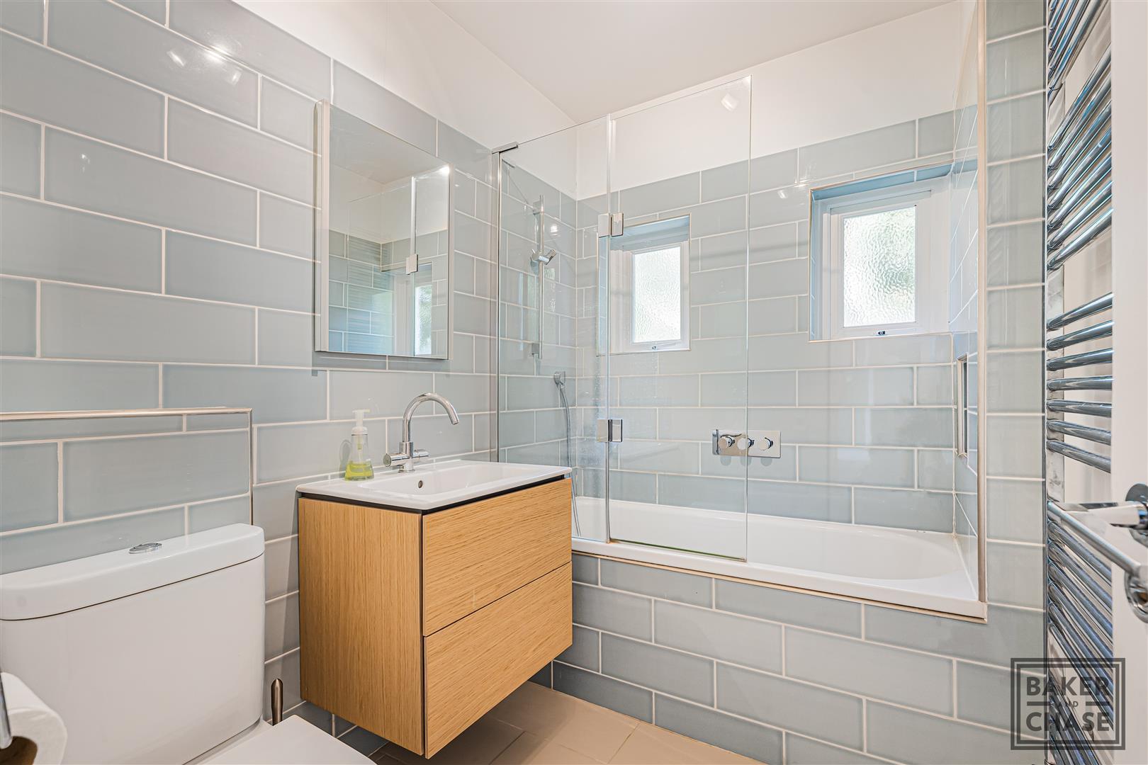 Property Image 5a1f2b51-f3cc-4533-97c0-5e3d37f40f00