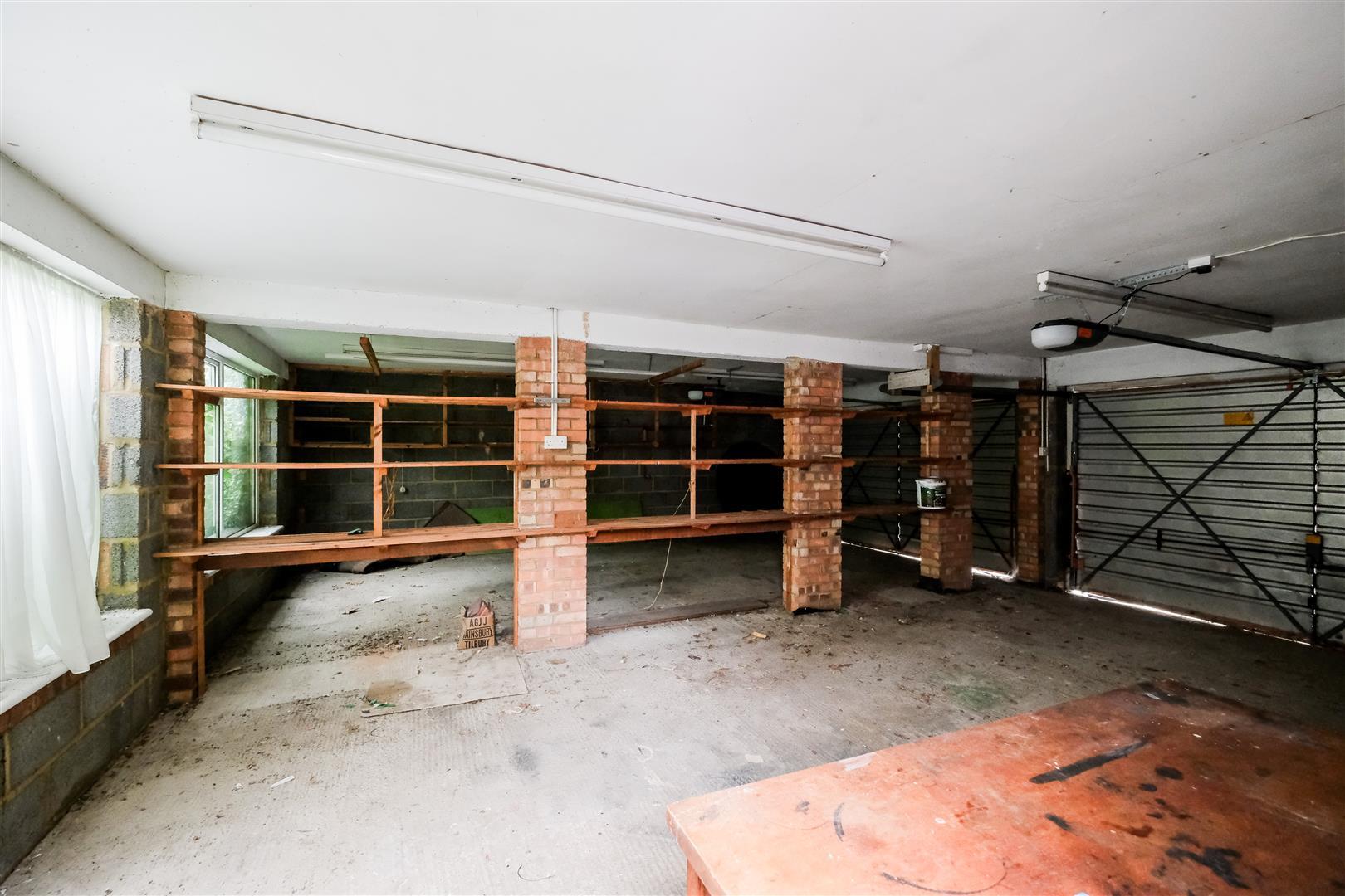 Property Image 5a341570-b41b-482e-b2db-8abba89ed28c