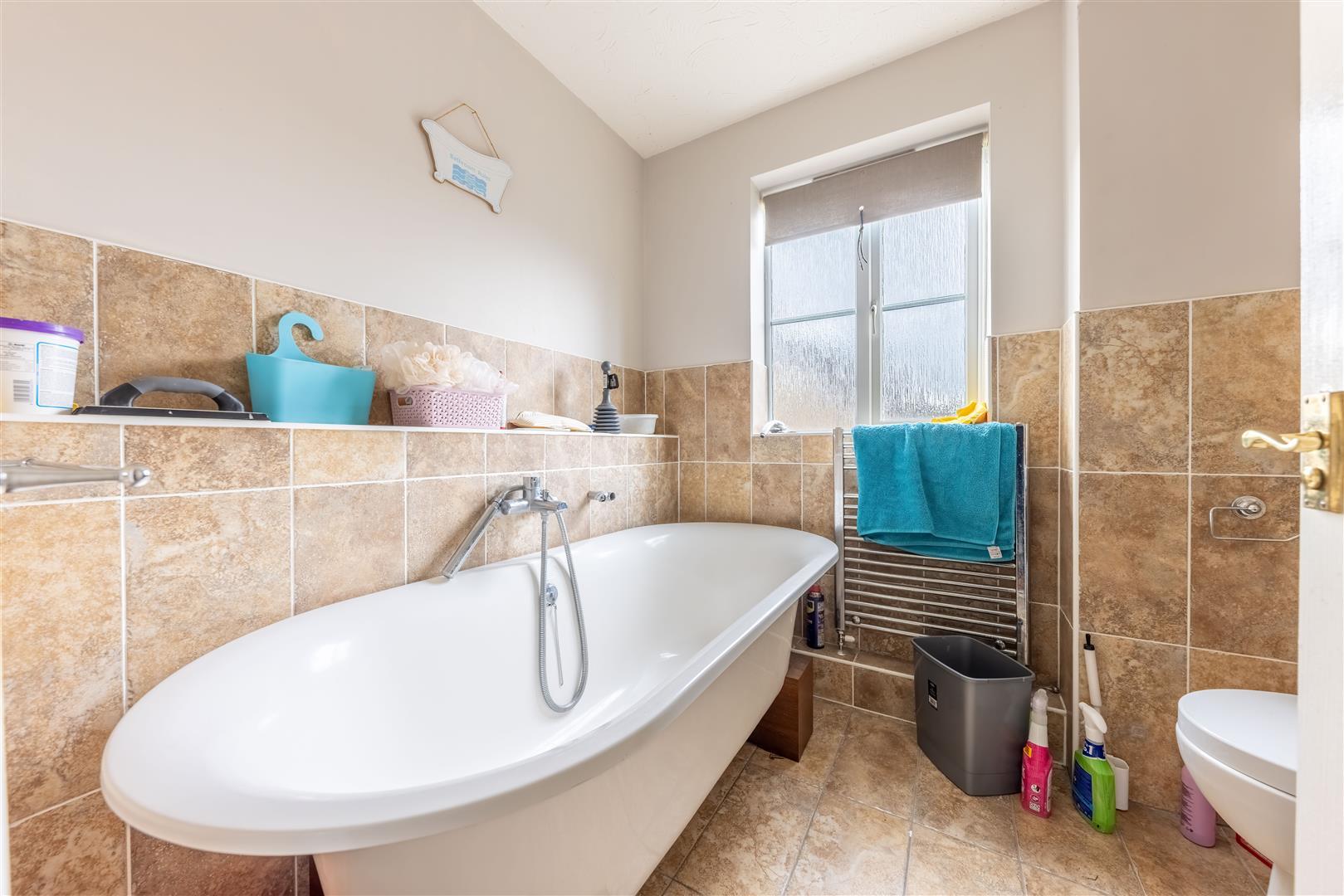 Property Image 5a358992-9a70-43ea-aea8-a1108f66d393