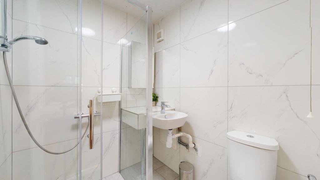 Property Image 5a3aa741-b1c0-4f74-b4a0-c02a37ec5926