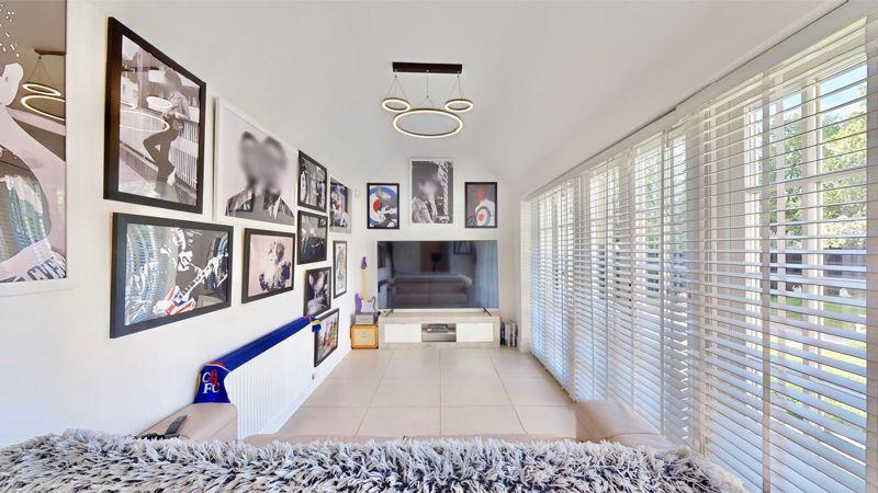 Property Image 5a3b6421-22d4-4d8b-9c3d-2a7ff6fda4fc