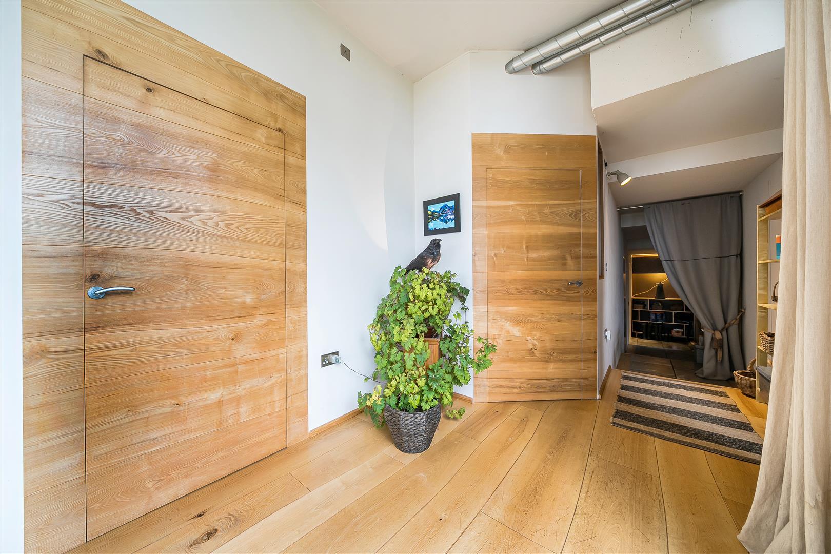 Property Image 5a482c36-e4aa-47d4-af0c-96c823c082af