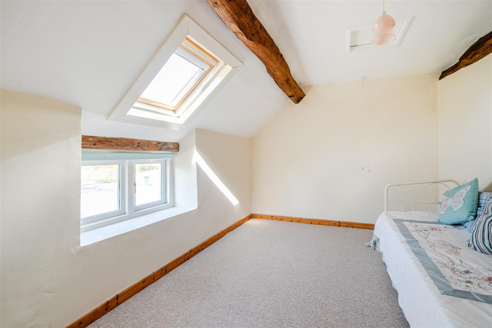 Property Image 5a61d97f-1d3b-4bf2-b5f9-2d79cbb95ca9