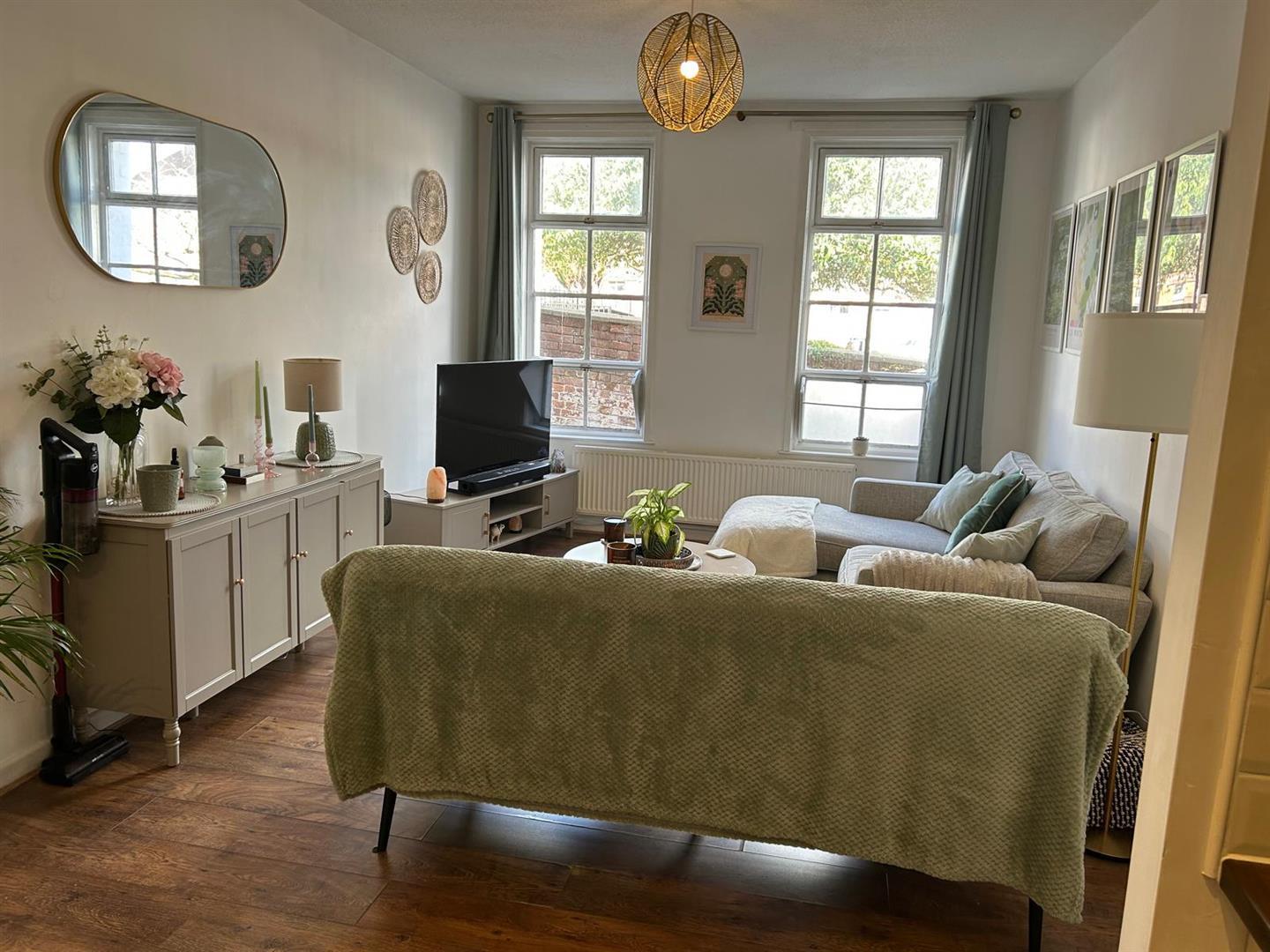 Property Image 5a939884-9f4b-4308-b95f-a33af0311c75