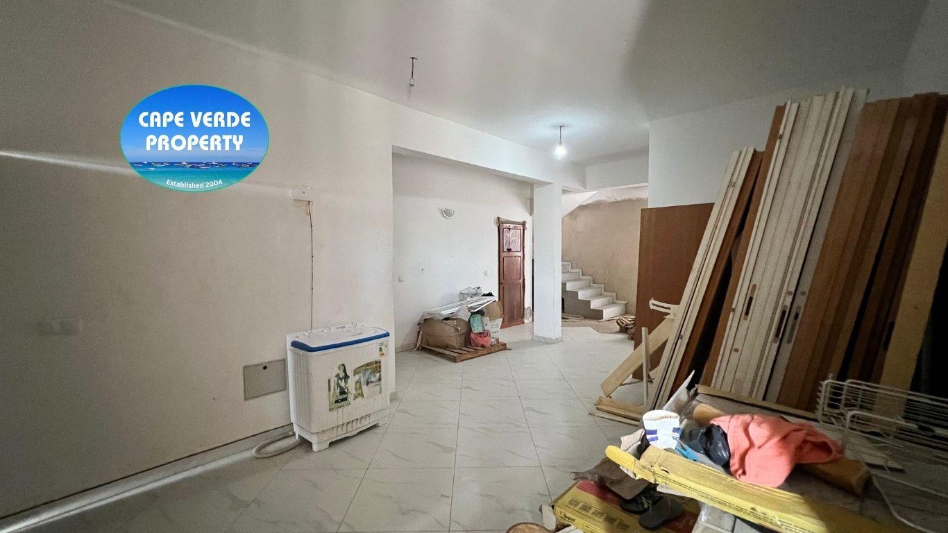 Property Image 5aa70d98-6821-4f2c-a224-43138709b45d