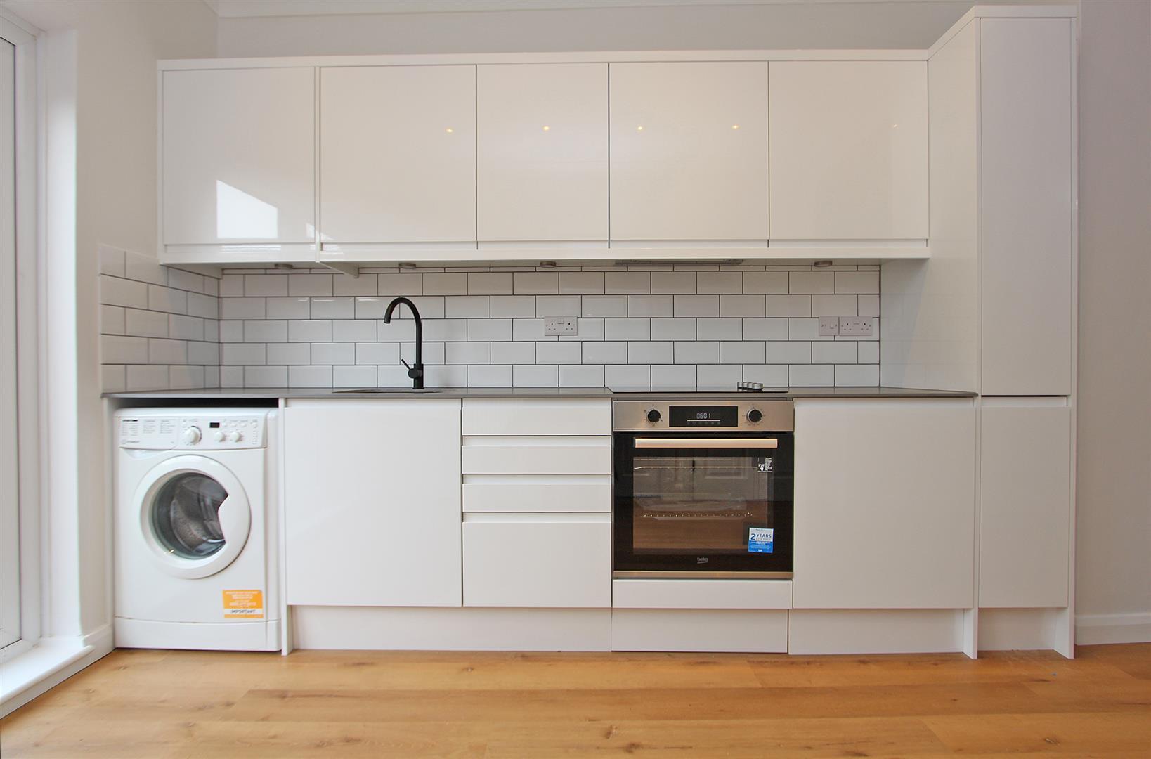 Property Image 5ab61f2f-3c1d-43a2-abaa-53fcc30a2f81
