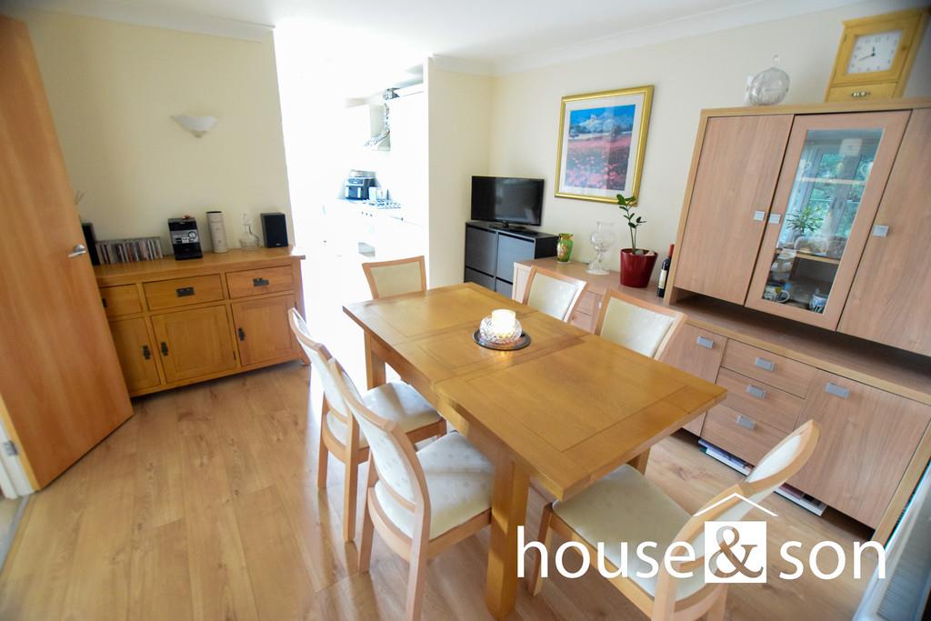 Property Image 5aca78f8-b300-4e48-adb2-4dcfb25f82c3