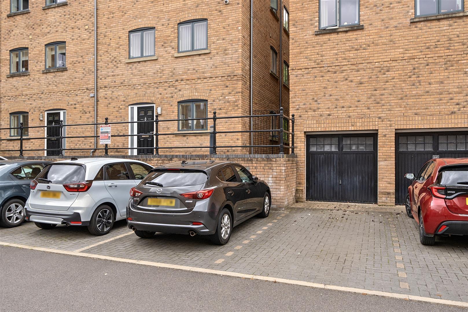 Property Image 5ae90479-ce99-4400-bce8-12b22fd89364