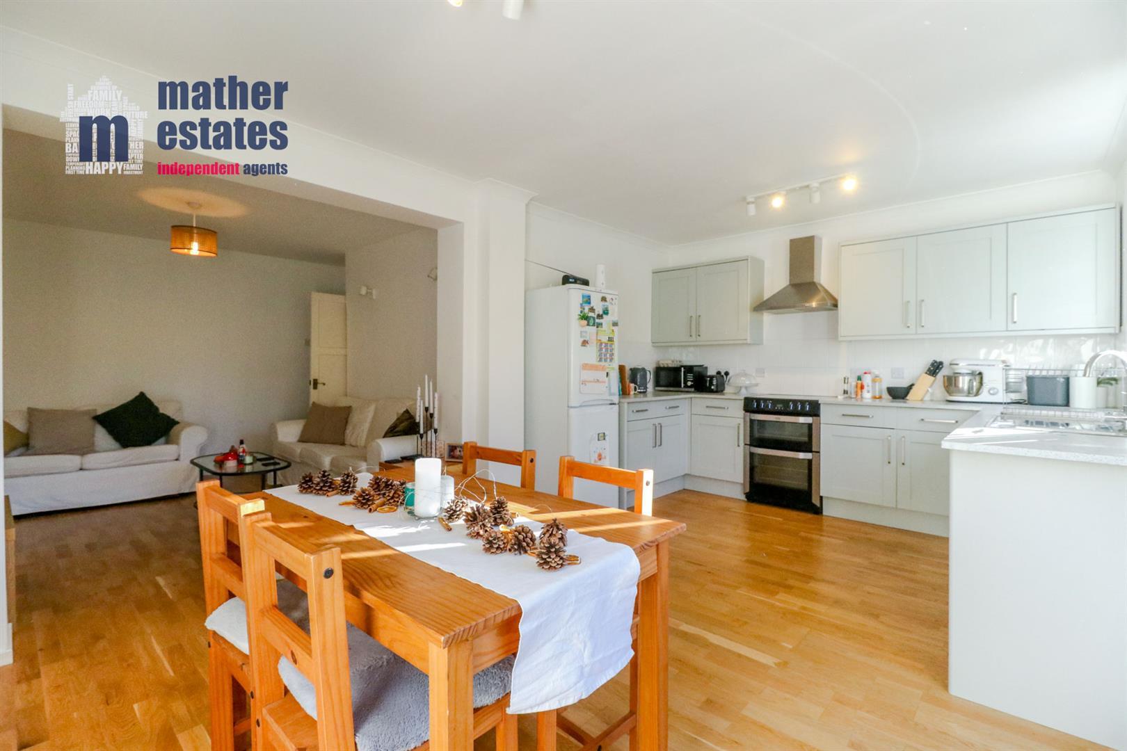 Property Image 5af71f68-2309-4700-80a0-1c29974f6409