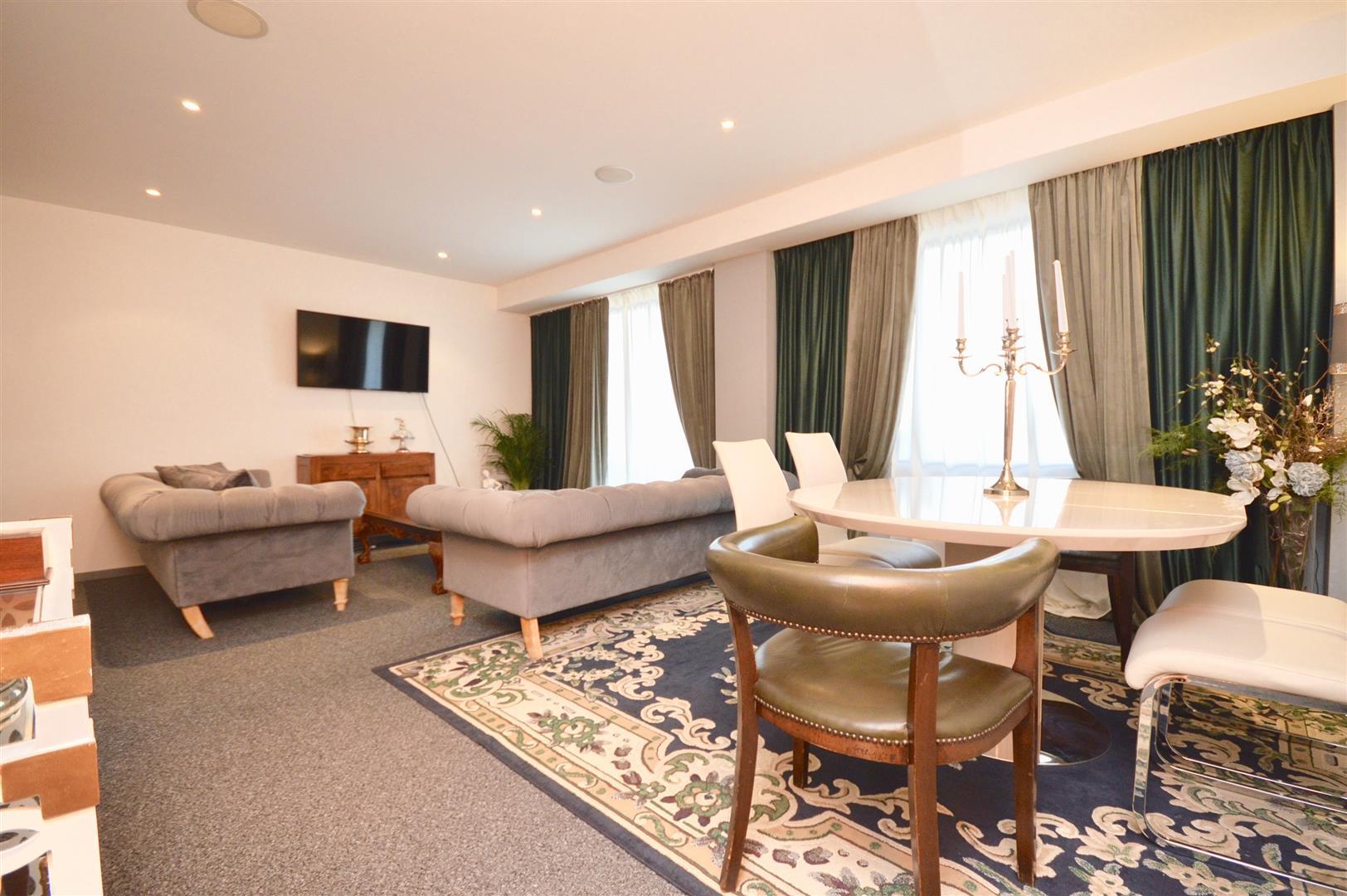 Property Image 5b072449-3393-4be0-bebb-602ad62acba9