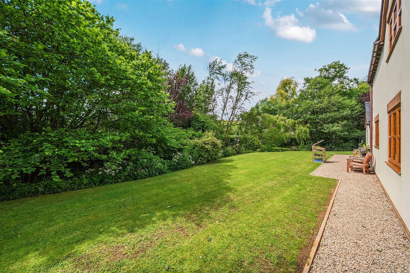 Property Image 5b414ccd-773e-444f-9c8c-2a644f672d4e