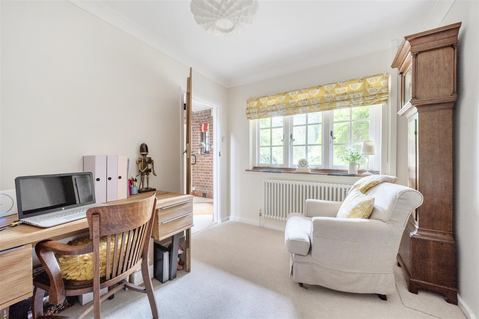 Property Image 5b4f6a99-83be-47cf-8c58-467c898f782d