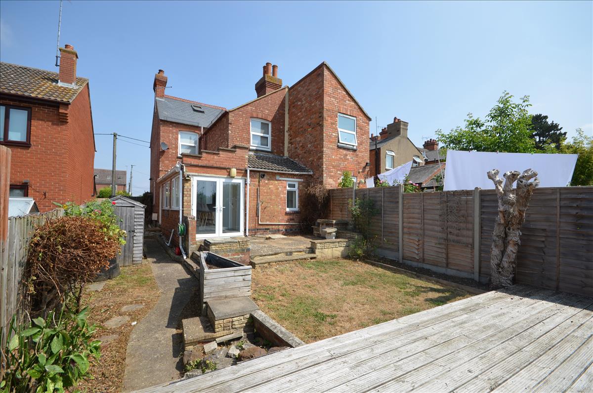 Property Image 5b5128f1-8f4a-42c0-90f7-d6bafbf33fed