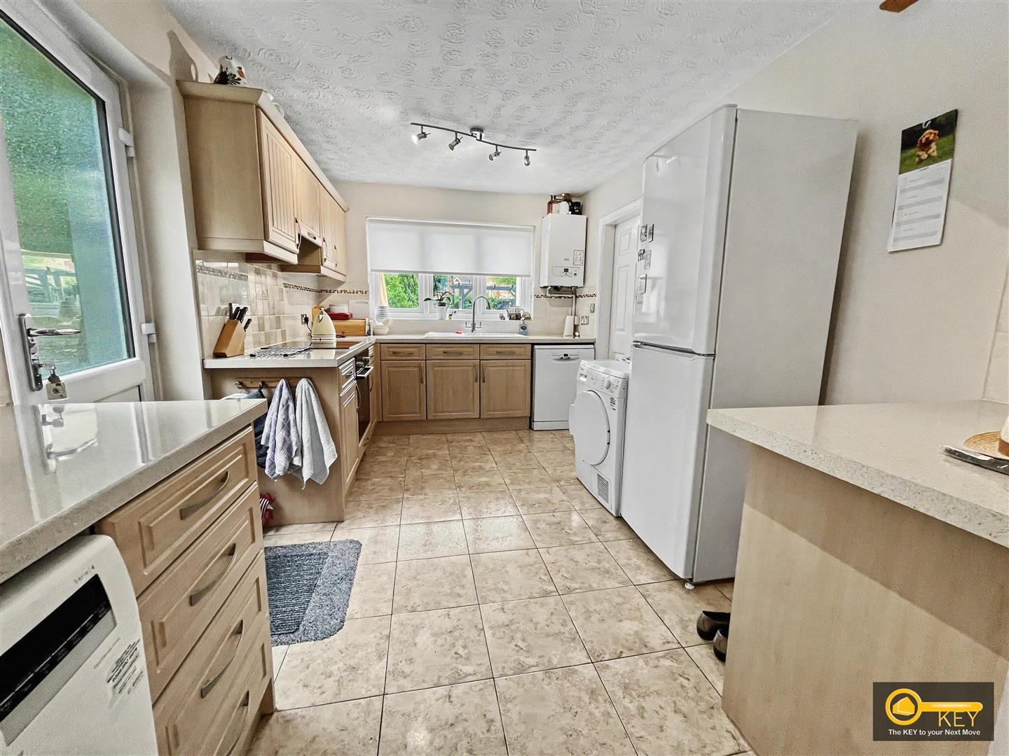 Property Image 5b5f0274-dd86-4ff1-9aac-7a1653bfbd88