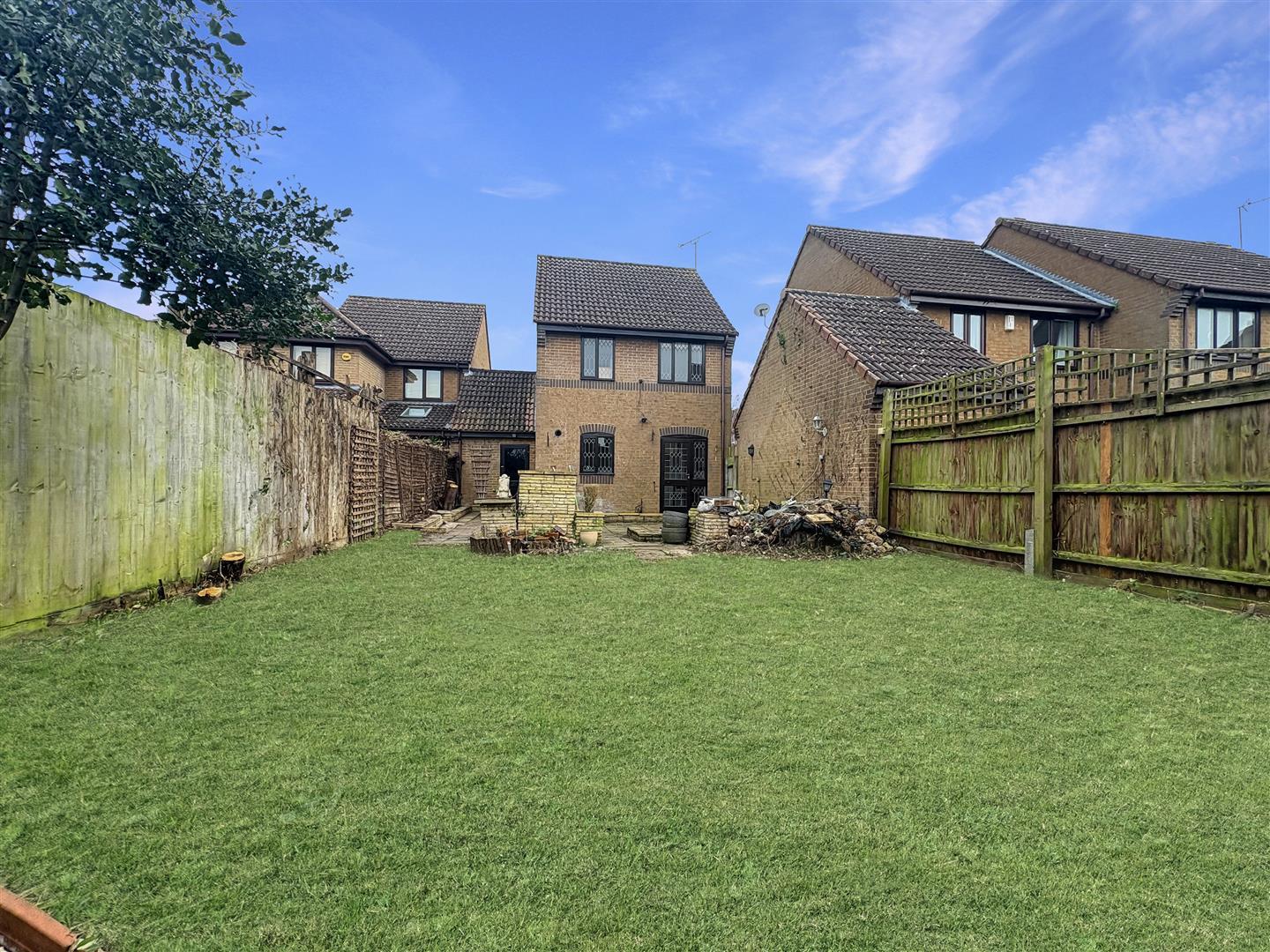 Property Image 5b715614-e64e-49ff-9695-6df0e1a5e064