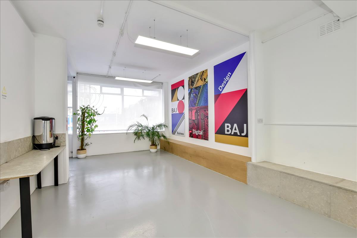 Property Image 5b878c5b-9112-4a42-aa90-e809358aac73