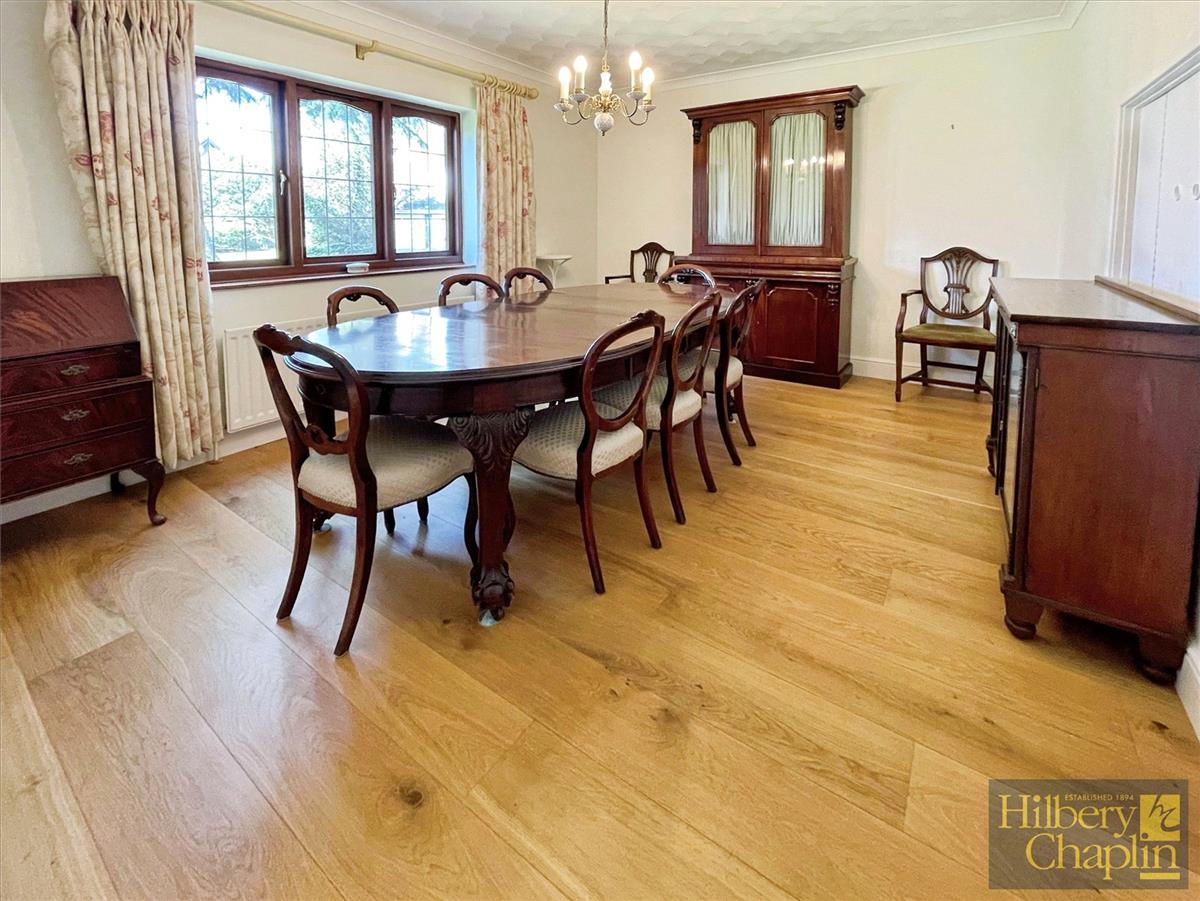Property Image 5b92fb42-97b6-481c-a3aa-52fb5066e942