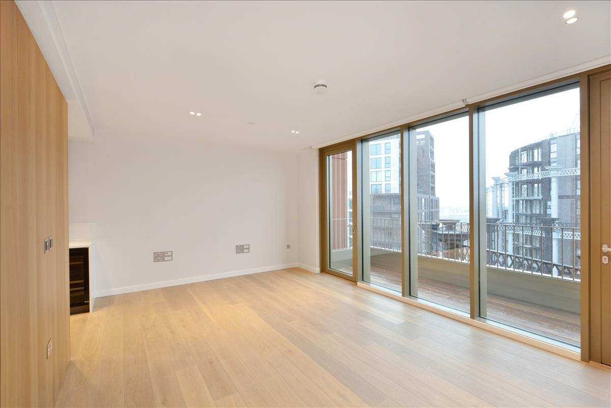 Incredible two bed two bath new build apartment for rent in Tapestry Building N1C