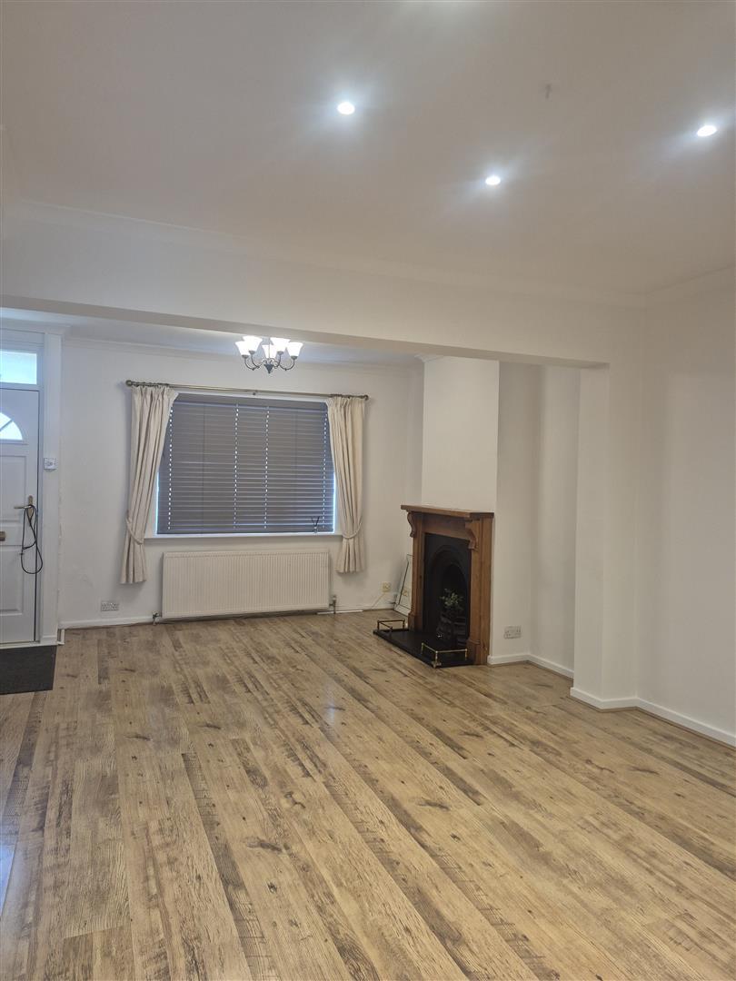 Property Image 5baa0e47-2b1b-478c-a0df-e9967802c76e