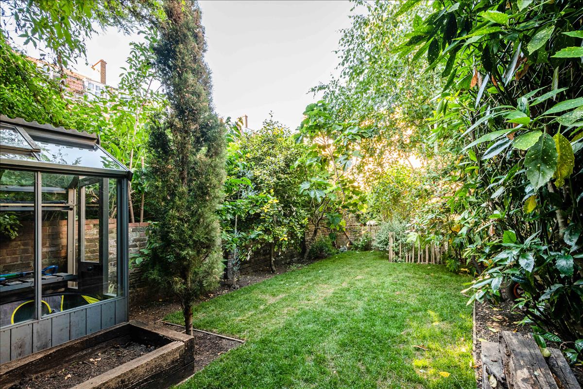 5 bedroom town house for sale London Fields, E9