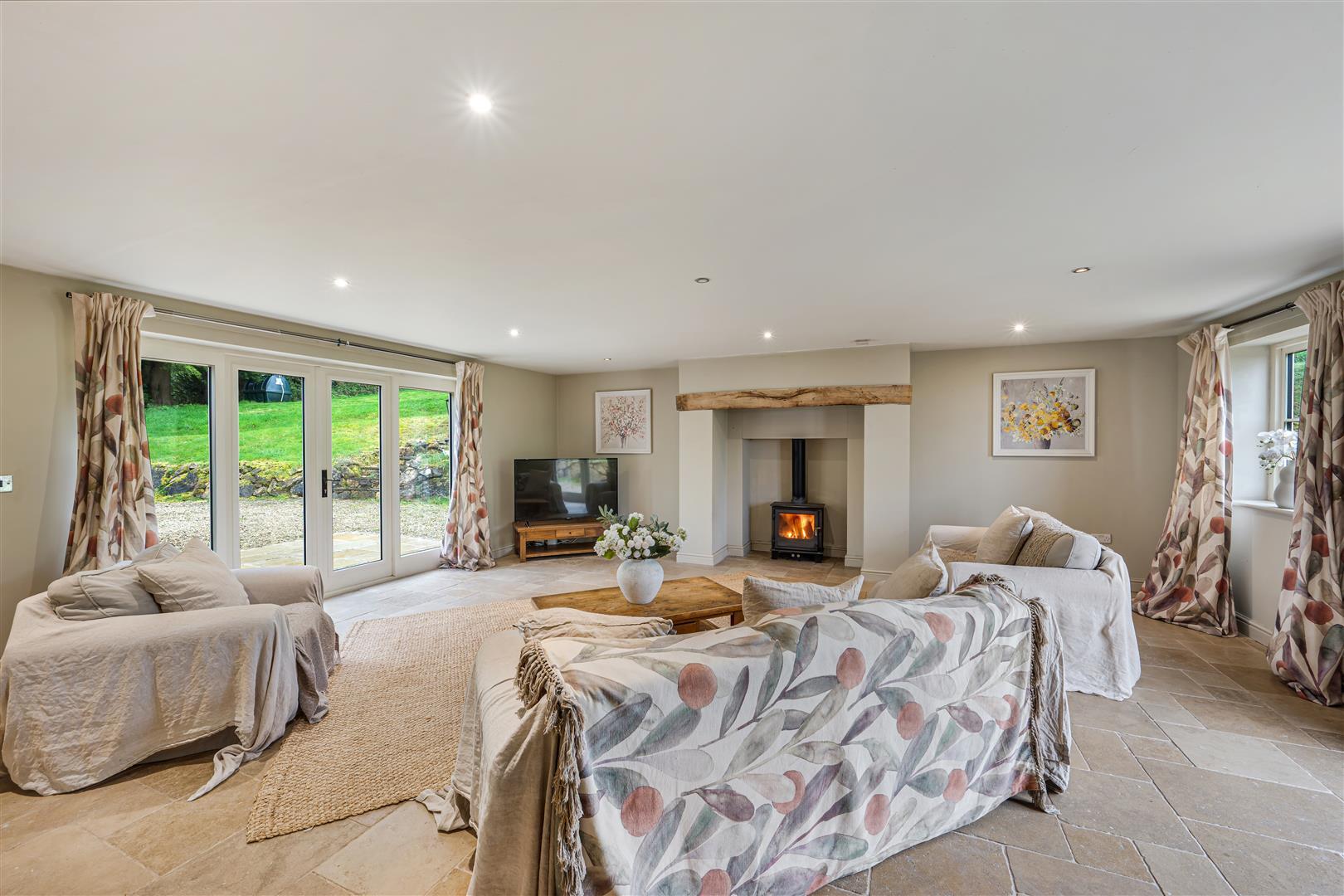 Property Image 5bce5798-ec39-4571-936e-256210896ff1