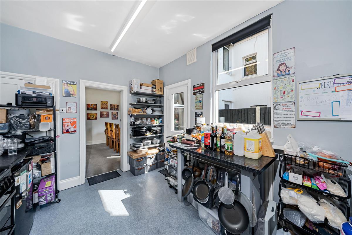 Property Image 5bed7e11-3da4-4b15-a14d-d602eecaa64c