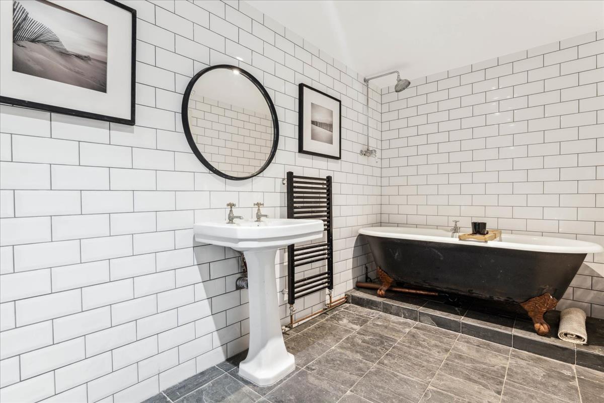Property Image 5bf1efca-19e0-4c60-aaec-85911a33b82f