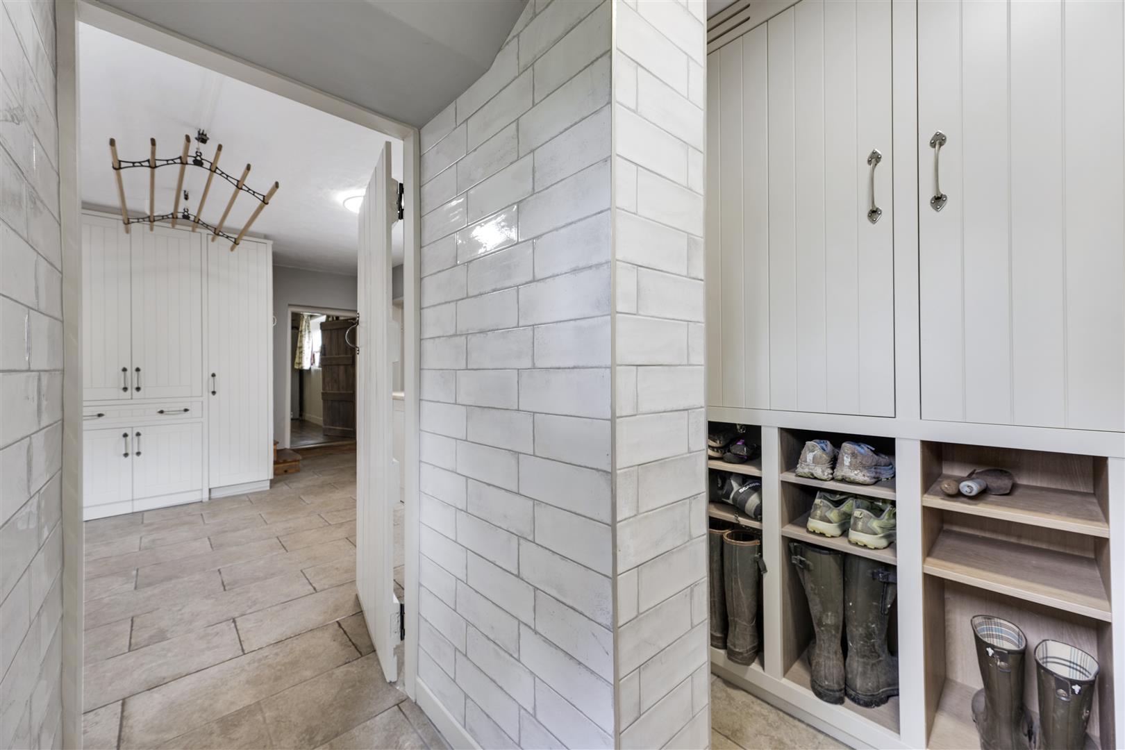 Property Image 5c00d722-4a37-45ad-9c3c-ce9ba2d0b16e