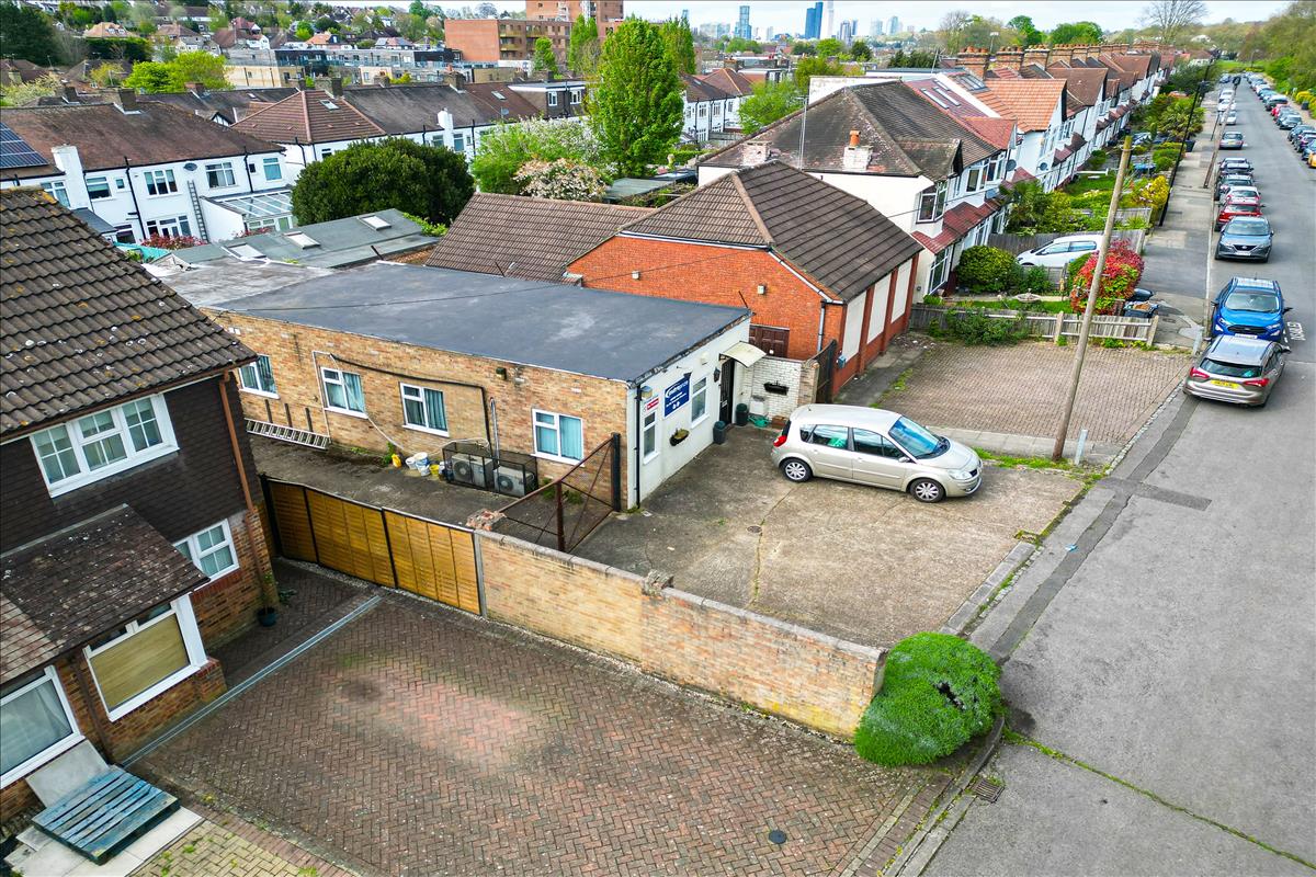 Property Image 5c0ddc59-86c2-43f2-80f9-c5255c06e4f3