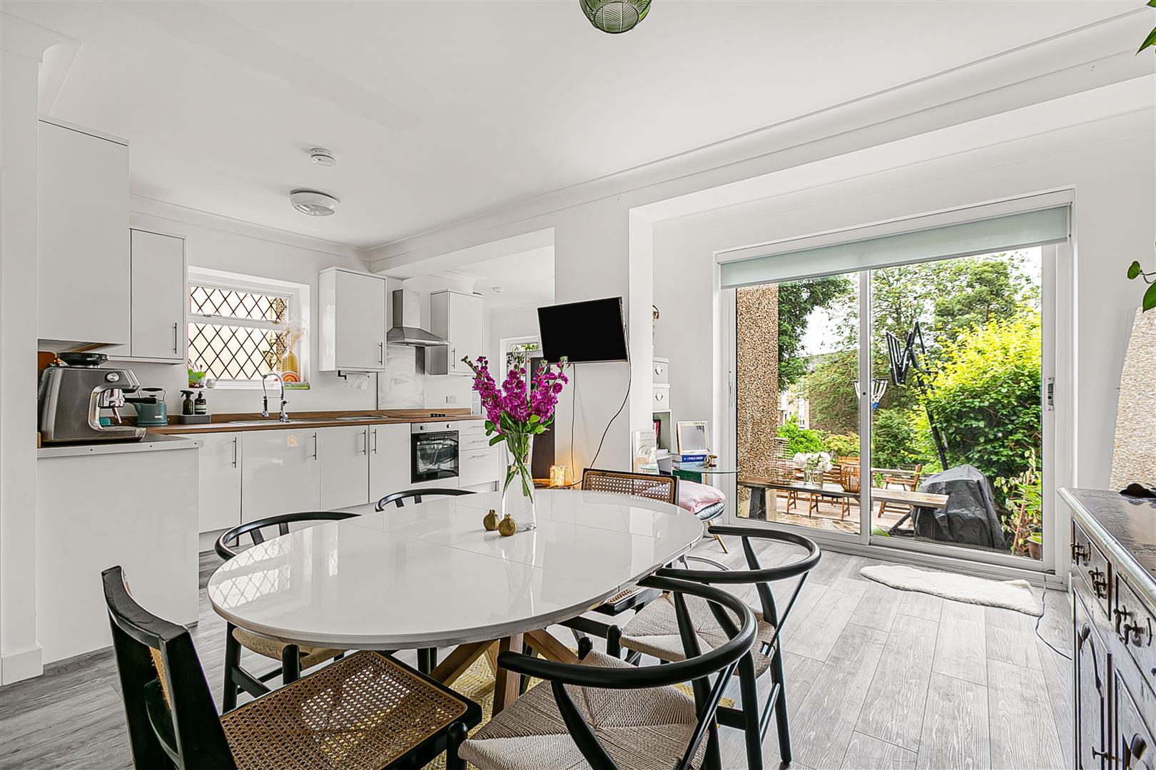 Property Image 5c16e3ac-480e-4807-93d6-9949ab07c3b1