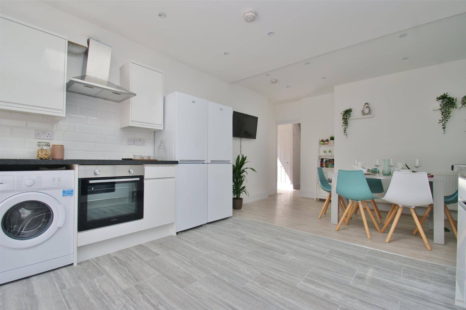 Property Image 5c38f0f1-c066-4c91-9780-489ffa24d885