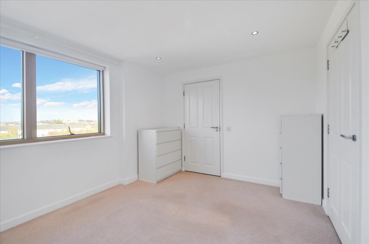 Property Image 5c3b7e97-fe5c-4fa8-bab1-461809d13055
