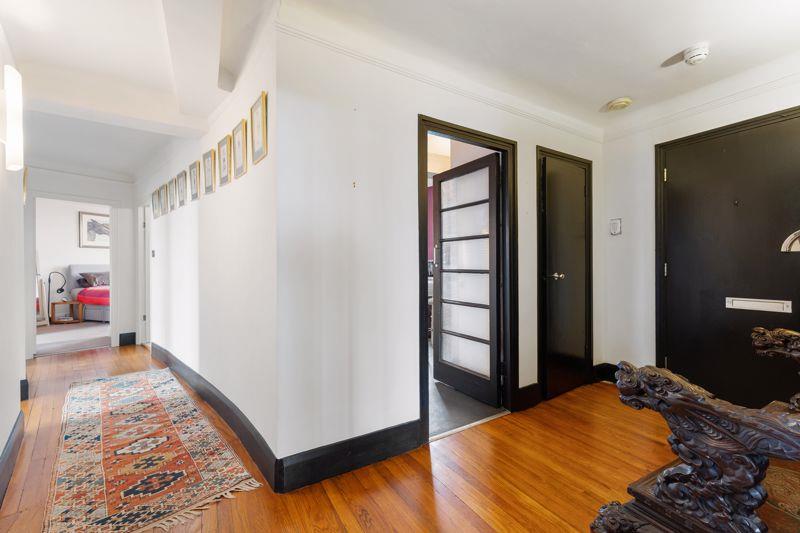 Property Image 5c3c646e-188e-48ff-8953-bc20126b1905