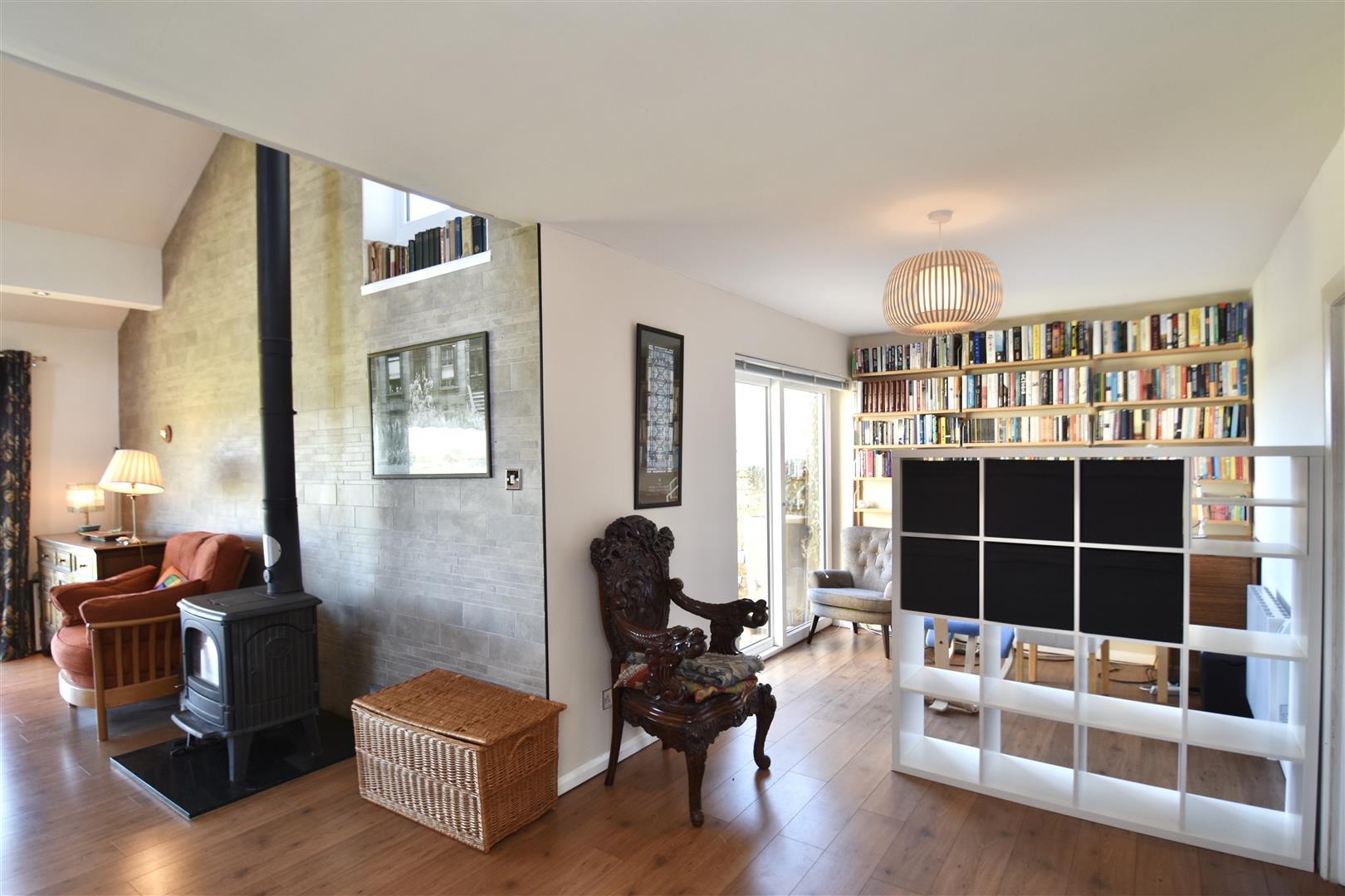 Property Image 5c43db41-bf3e-41fd-b331-18c2eb8a4afe