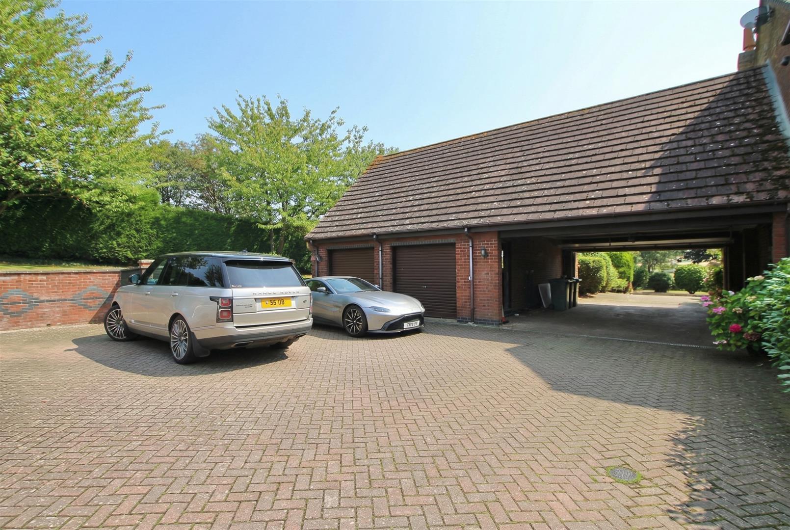 Property Image 5c4403c4-df0b-4a6c-b068-c3a6deb04d56