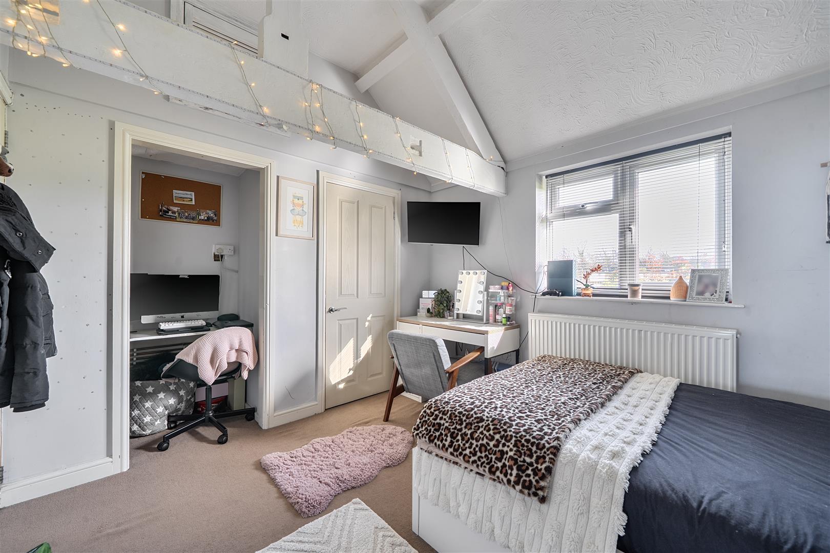 Property Image 5c497bf0-110c-451e-96f4-6f712728010d