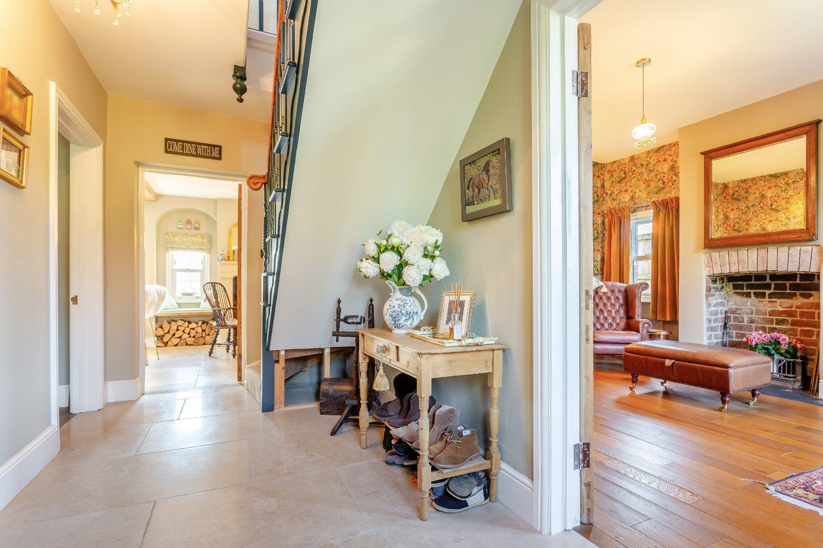 Property Image 5c69e177-7e99-43fe-9f99-d7cb5d668b40