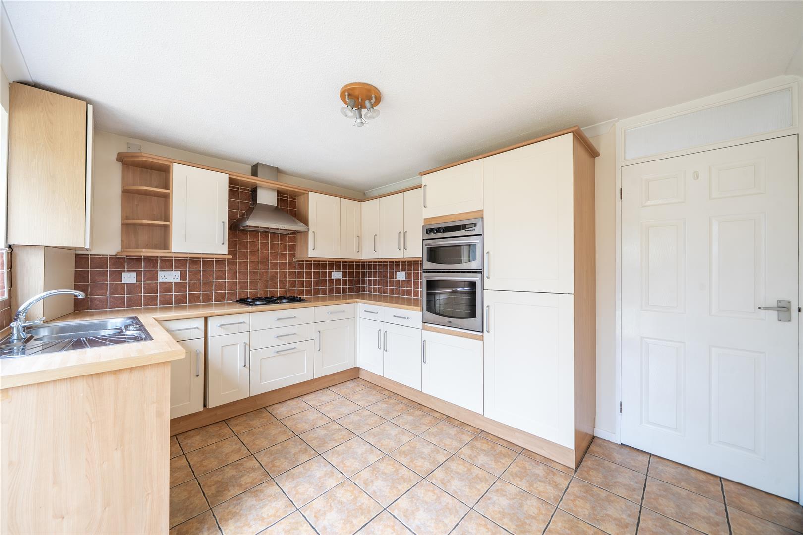 Property Image 5c6acdf1-48a3-4aac-a3f8-af8327757d1f