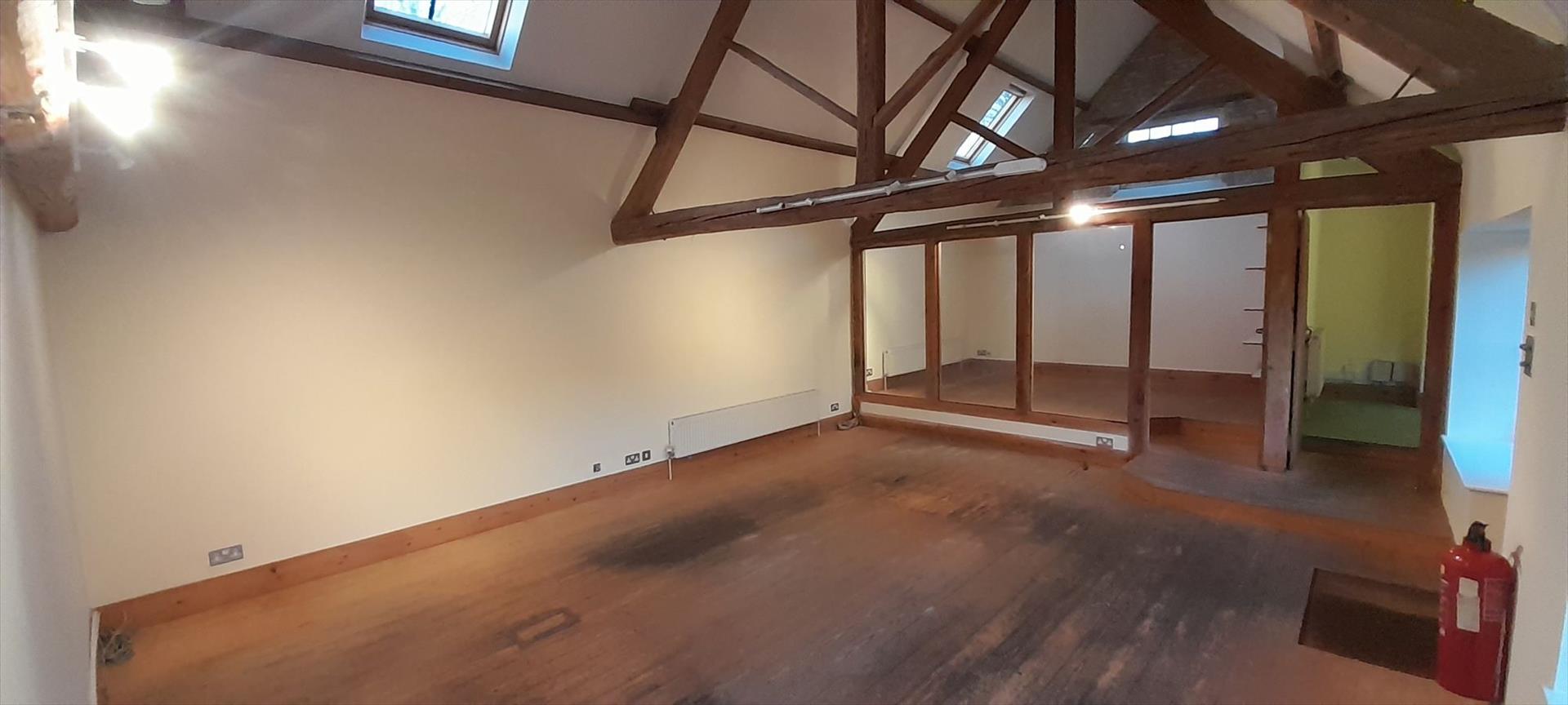 Property Image 5c7fd716-8694-4561-975e-ef41a67d5217