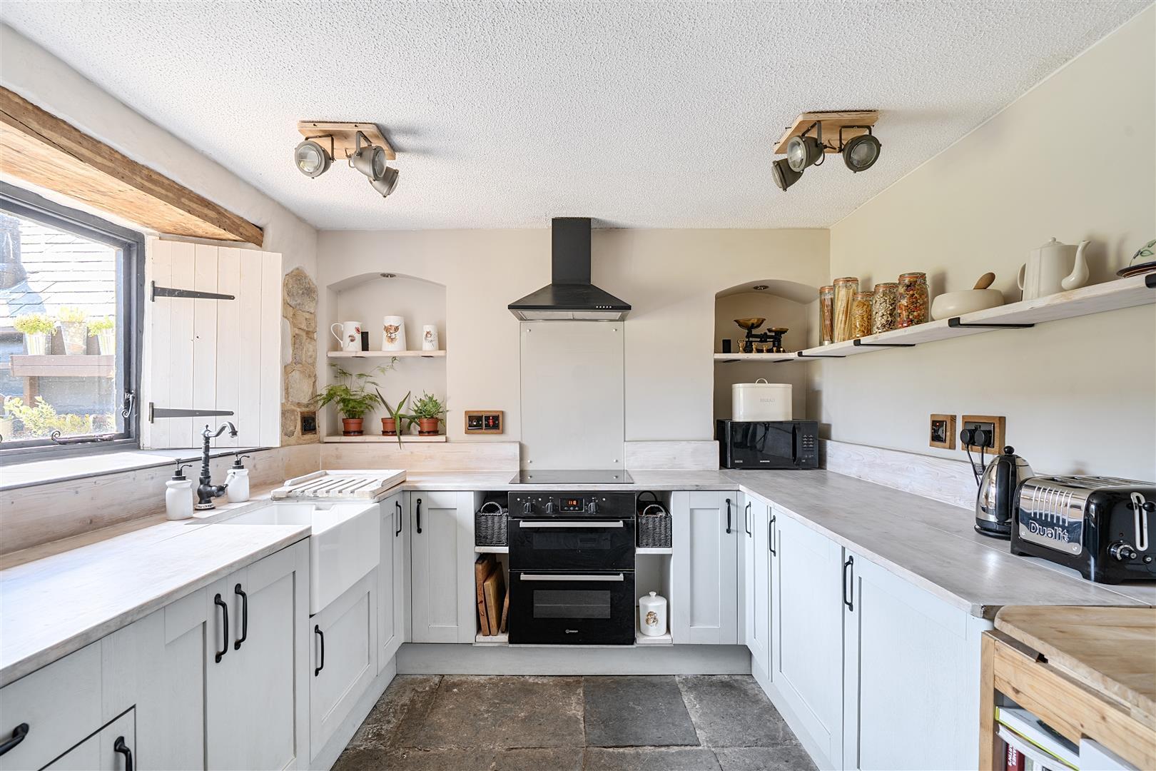 Property Image 5c8890de-7701-47d0-86d3-5336d955d23b